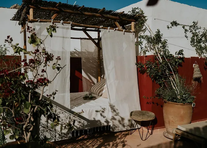 Riad Nanou - Private Riad With Pool & Rooftop Marrakesh